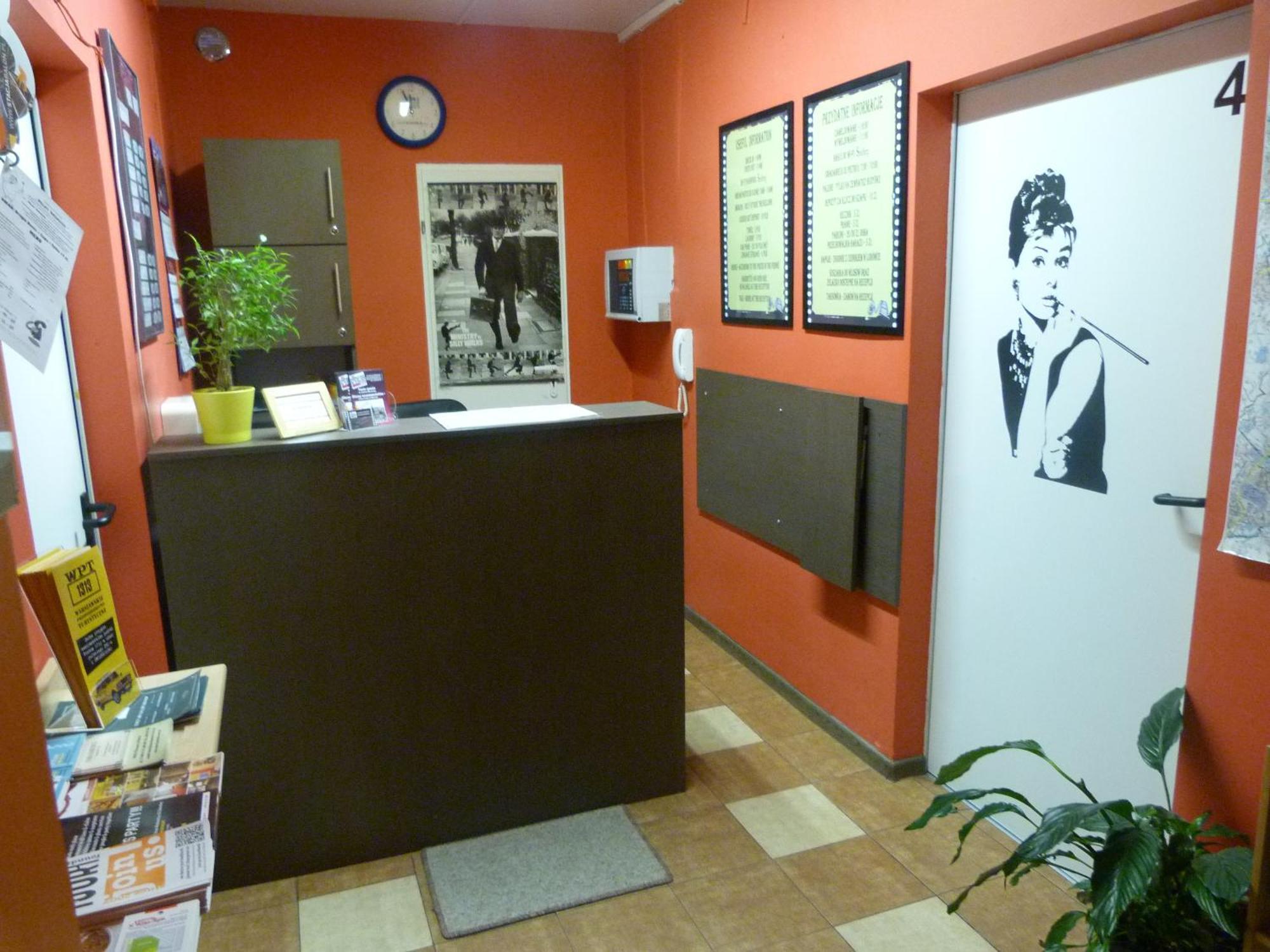 Jasna Hostelik Self Check-In Warsaw Luaran gambar