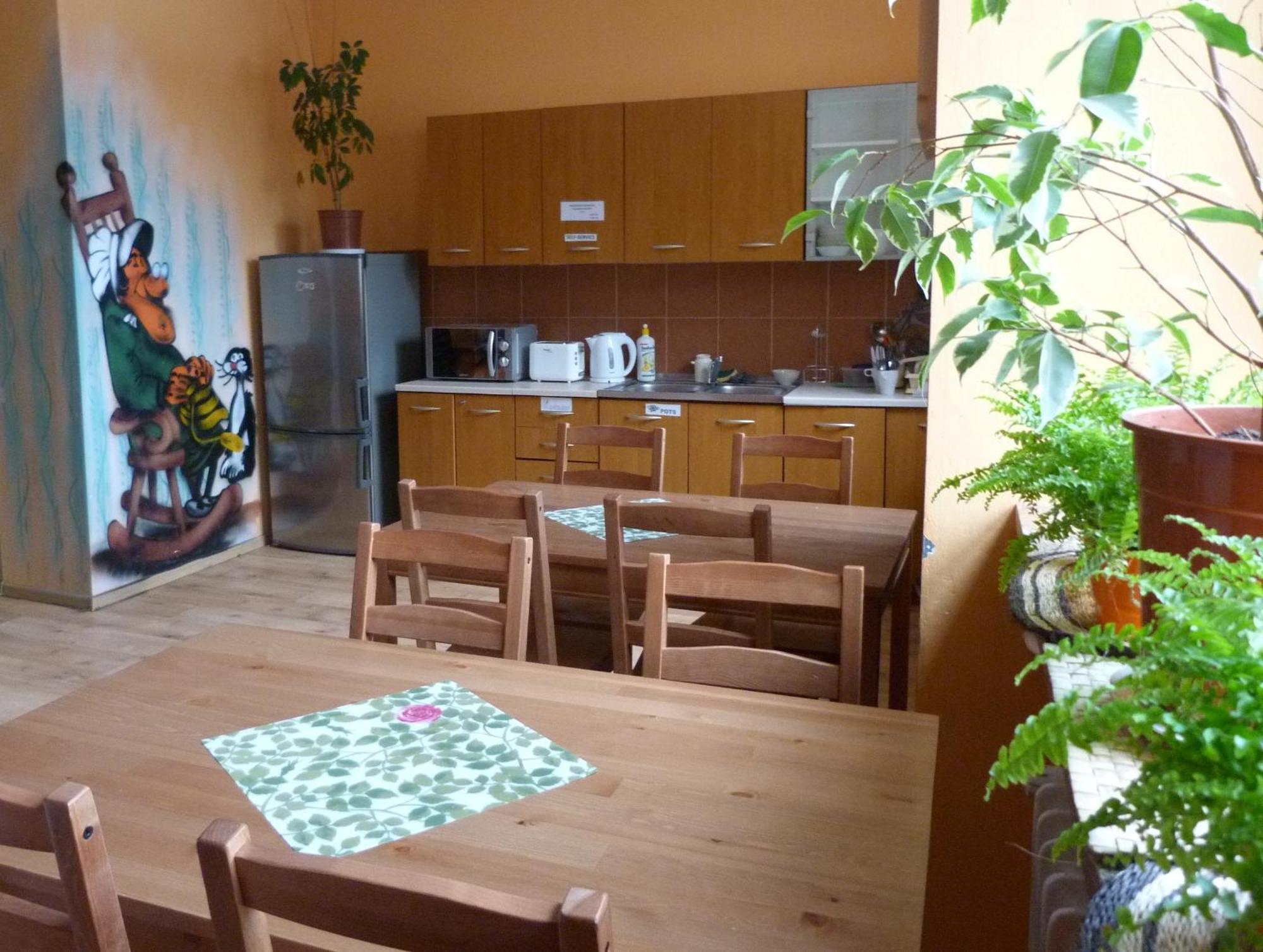 Jasna Hostelik Self Check-In Warsaw Luaran gambar