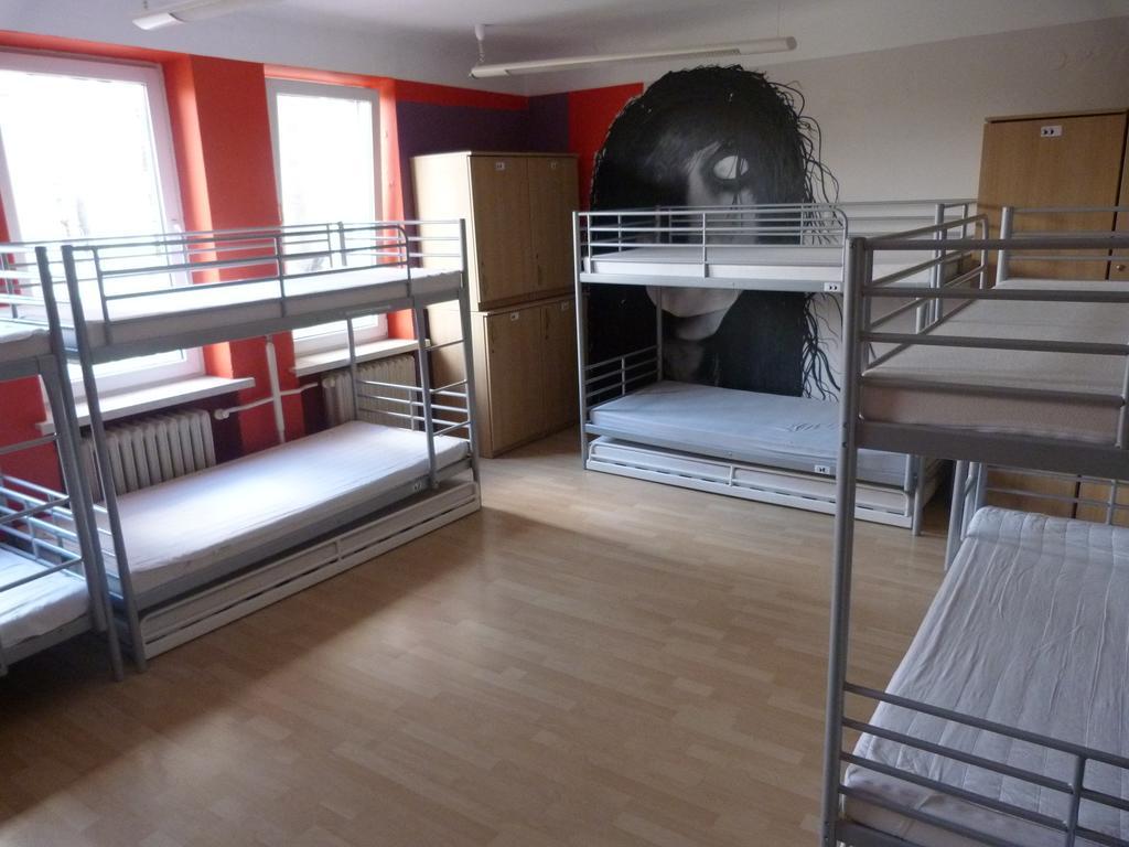Jasna Hostelik Self Check-In Warsaw Luaran gambar